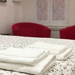 Temporary House Vicolo Colombina *