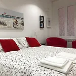 Temporary House Vicolo Colombina Bologna