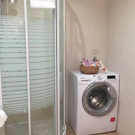 Temporary House Vicolo Colombina * Bolonia