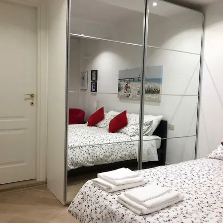 Temporary House Vicolo Colombina