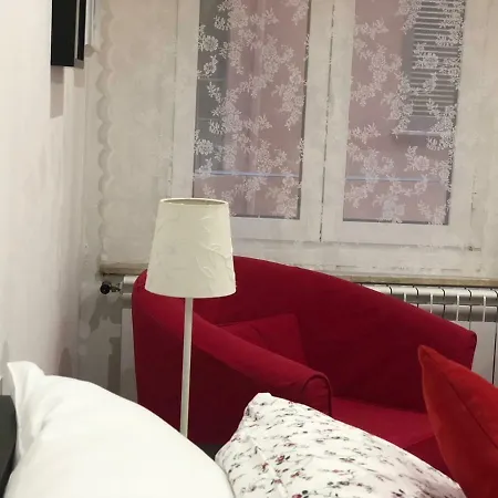 Temporary House Vicolo Colombina Bologne