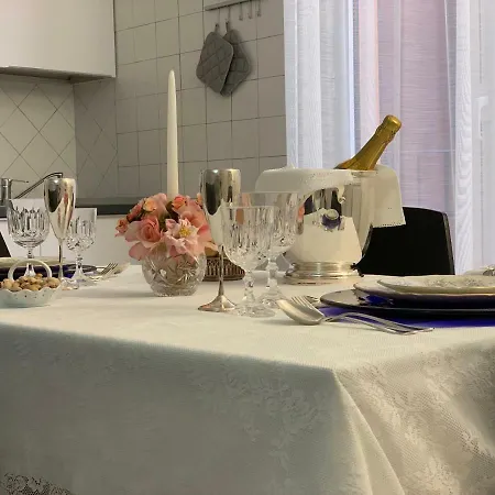 Temporary House Vicolo Colombina *