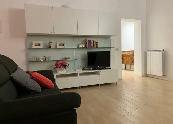 아파트 Temporary House Vicolo Colombina *