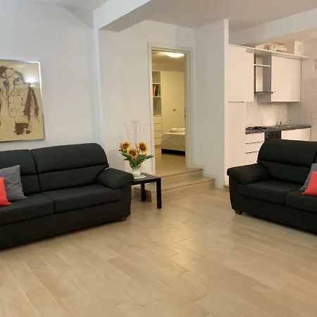 Temporary House Vicolo Colombina