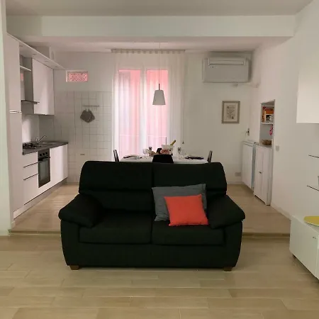 Temporary House Vicolo Colombina